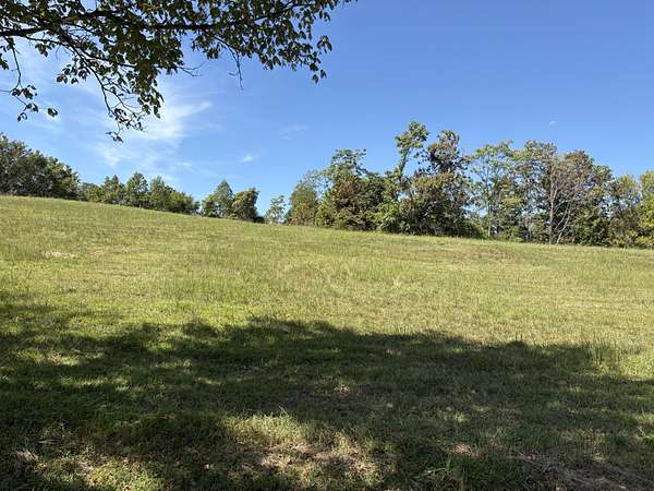 8 Acres of Land for Sale in Lafayette, Tennessee