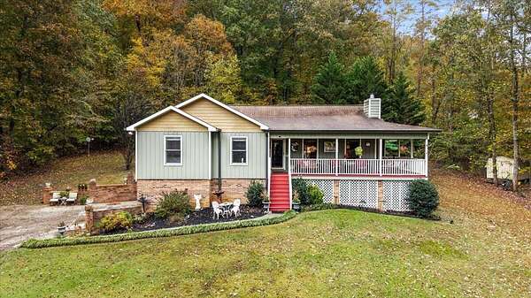 1.86 Acres of Residential Land with Home for Sale in Cleveland, Tennessee