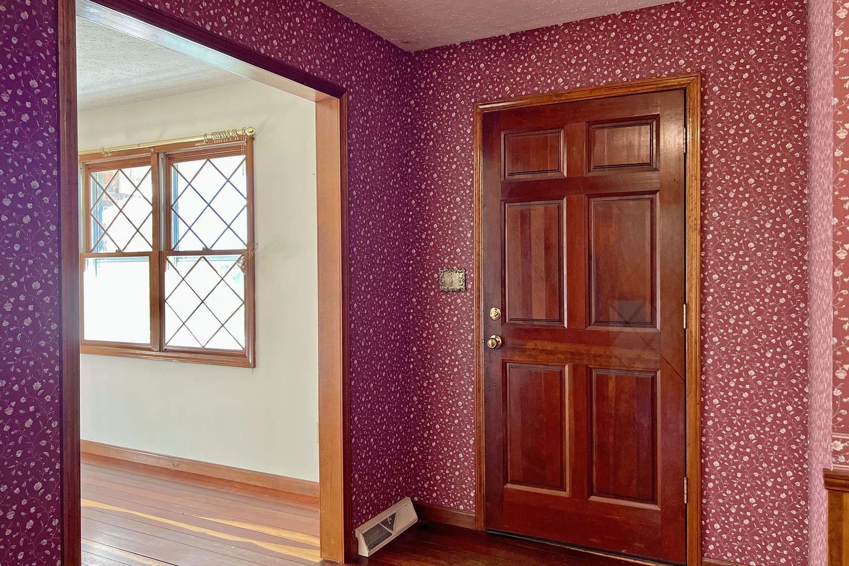 5 Acres of Residential Land with Home for Sale in Franklin, Kentucky