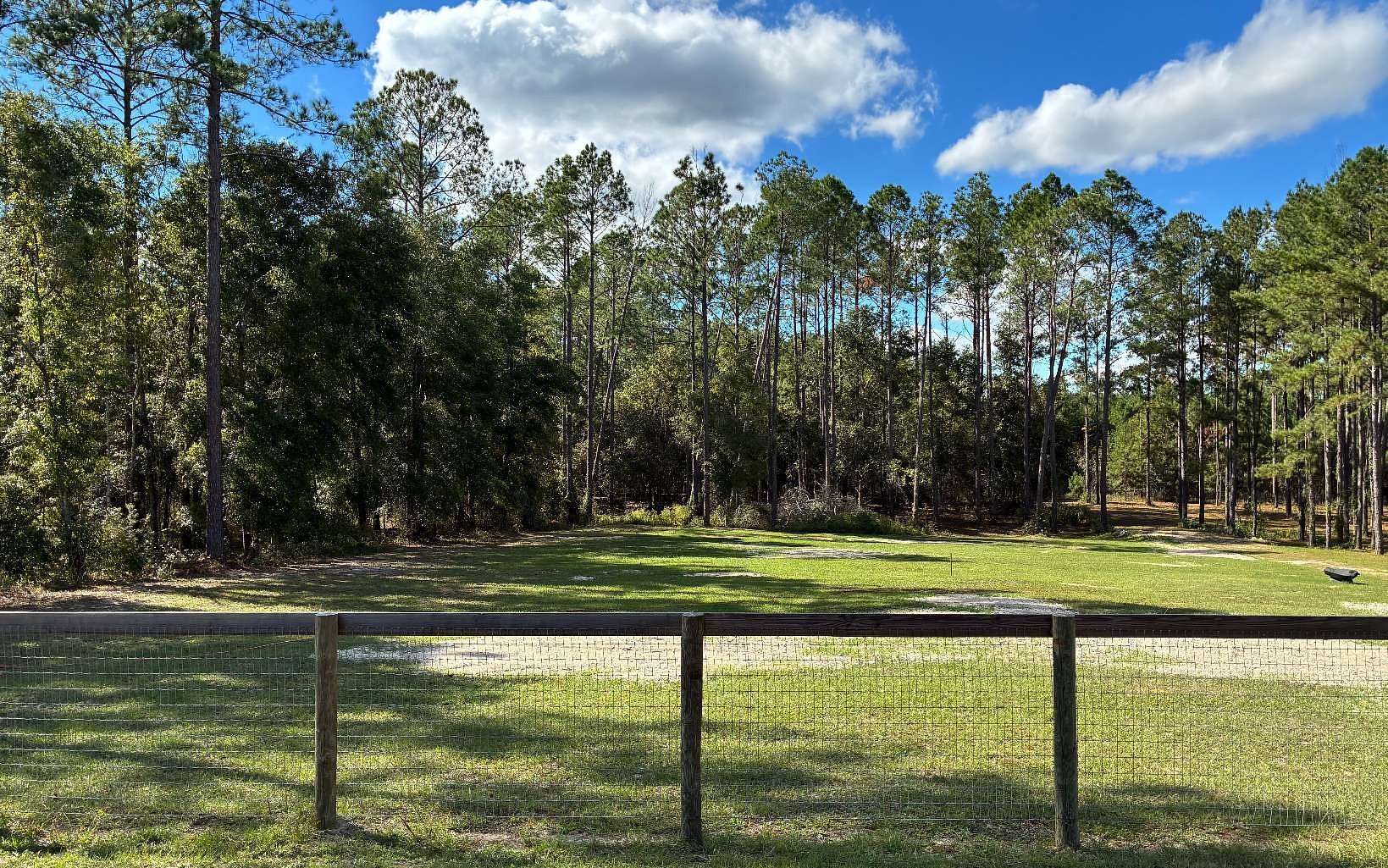 5 Acres of Residential Land for Sale in Wellborn, Florida