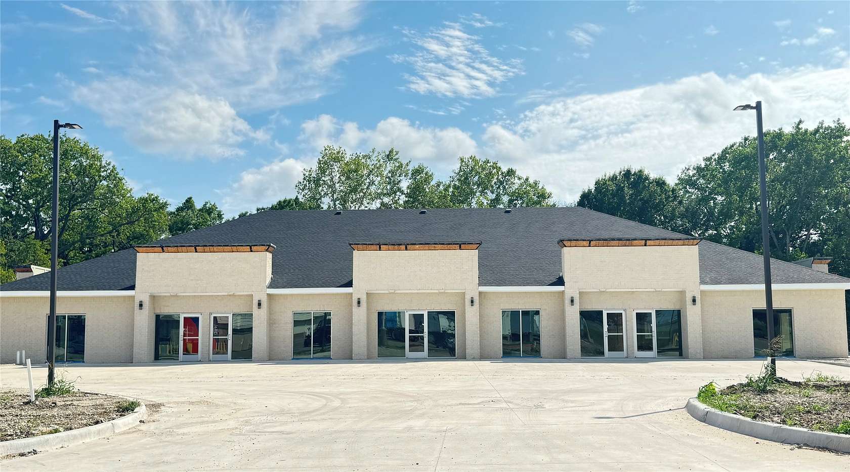 2.82 Acres of Improved Mixed-Use Land for Sale in Seagoville, Texas