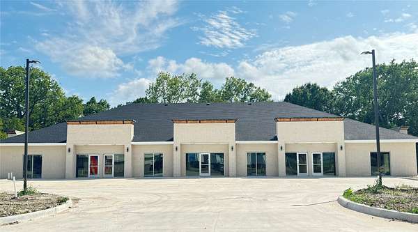 2.82 Acres of Improved Mixed-Use Land for Sale in Seagoville, Texas