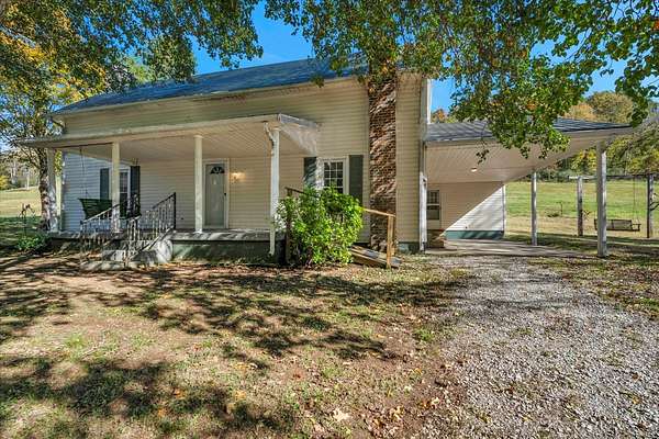 2.3 Acres of Residential Land with Home for Sale in Pulaski, Tennessee