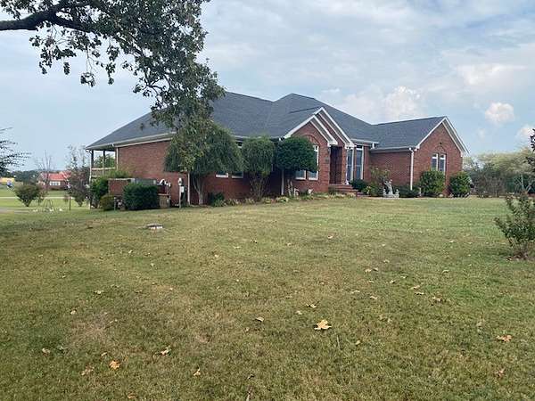 3.86 Acres of Residential Land with Home for Sale in Decaturville, Tennessee