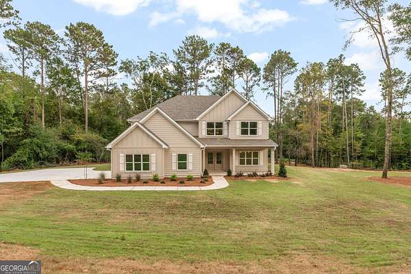 1.67 Acres of Residential Land with Home for Sale in Thomaston, Georgia