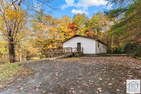 2 Acres of Residential Land with Home for Sale in Ararat, Virginia