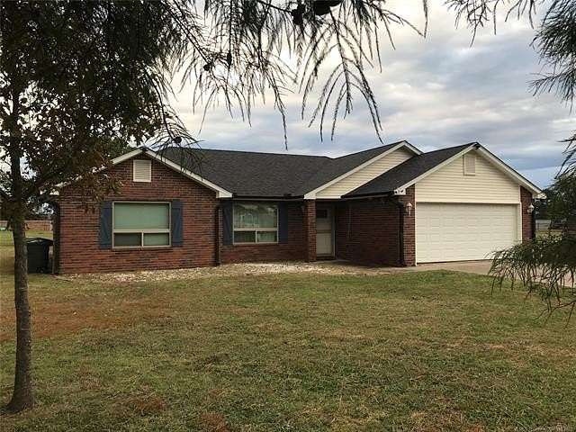 2.5 Acres of Residential Land with Home for Sale in Inola, Oklahoma