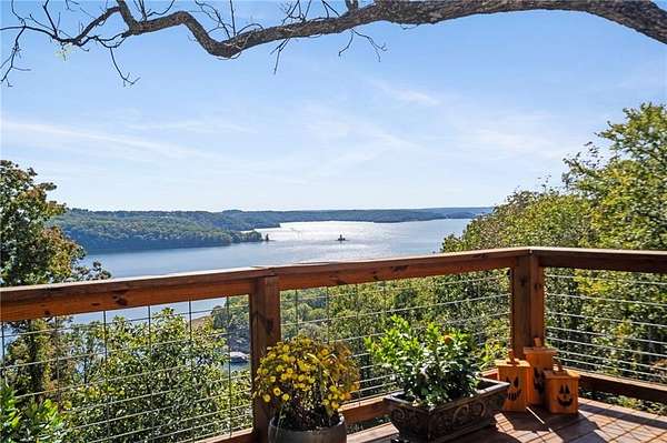 21 Acres of Land with Home for Sale in Garfield, Arkansas