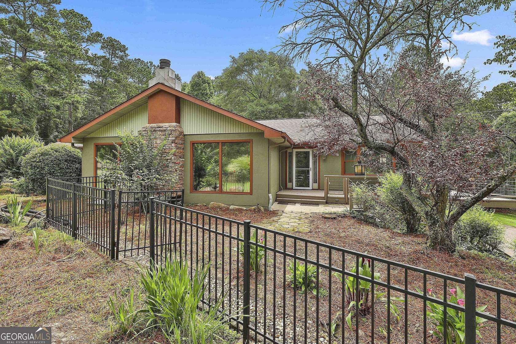 12 Acres of Land with Home for Sale in Fairburn, Georgia