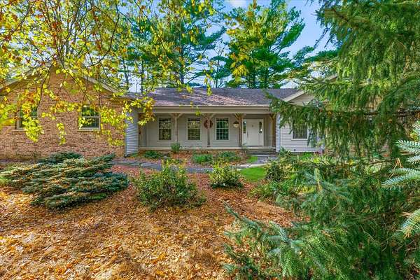 2.6 Acres of Residential Land with Home for Sale in White Heath, Illinois