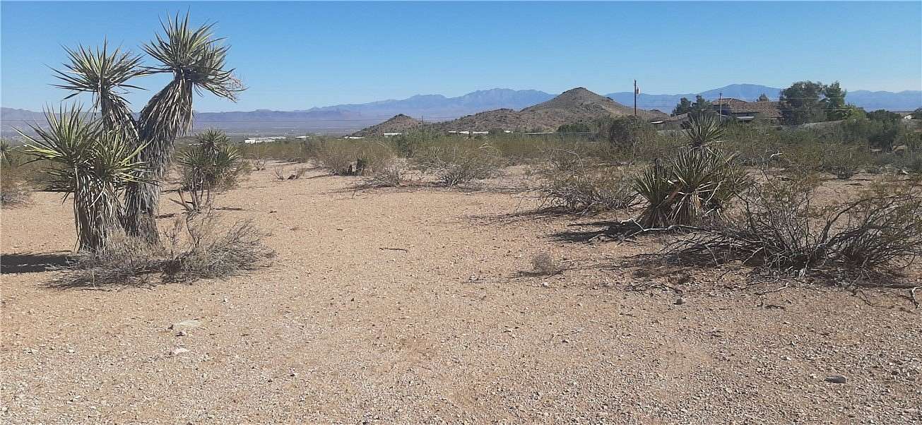 2.35 Acres of Land for Sale in Golden Valley, Arizona