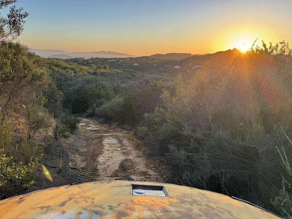 10 Acres of Agricultural Land for Sale in Valley Center, California