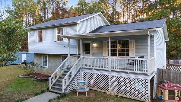 5 Acres of Residential Land with Home for Sale in Dalton, Georgia