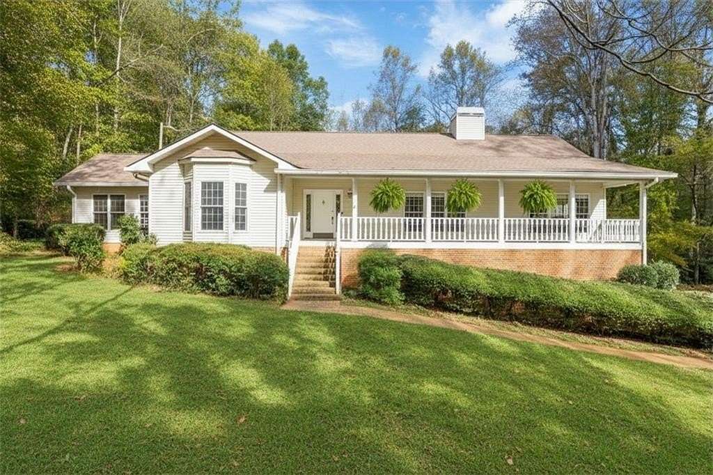 13.6 Acres of Land with Home for Sale in Gainesville, Georgia