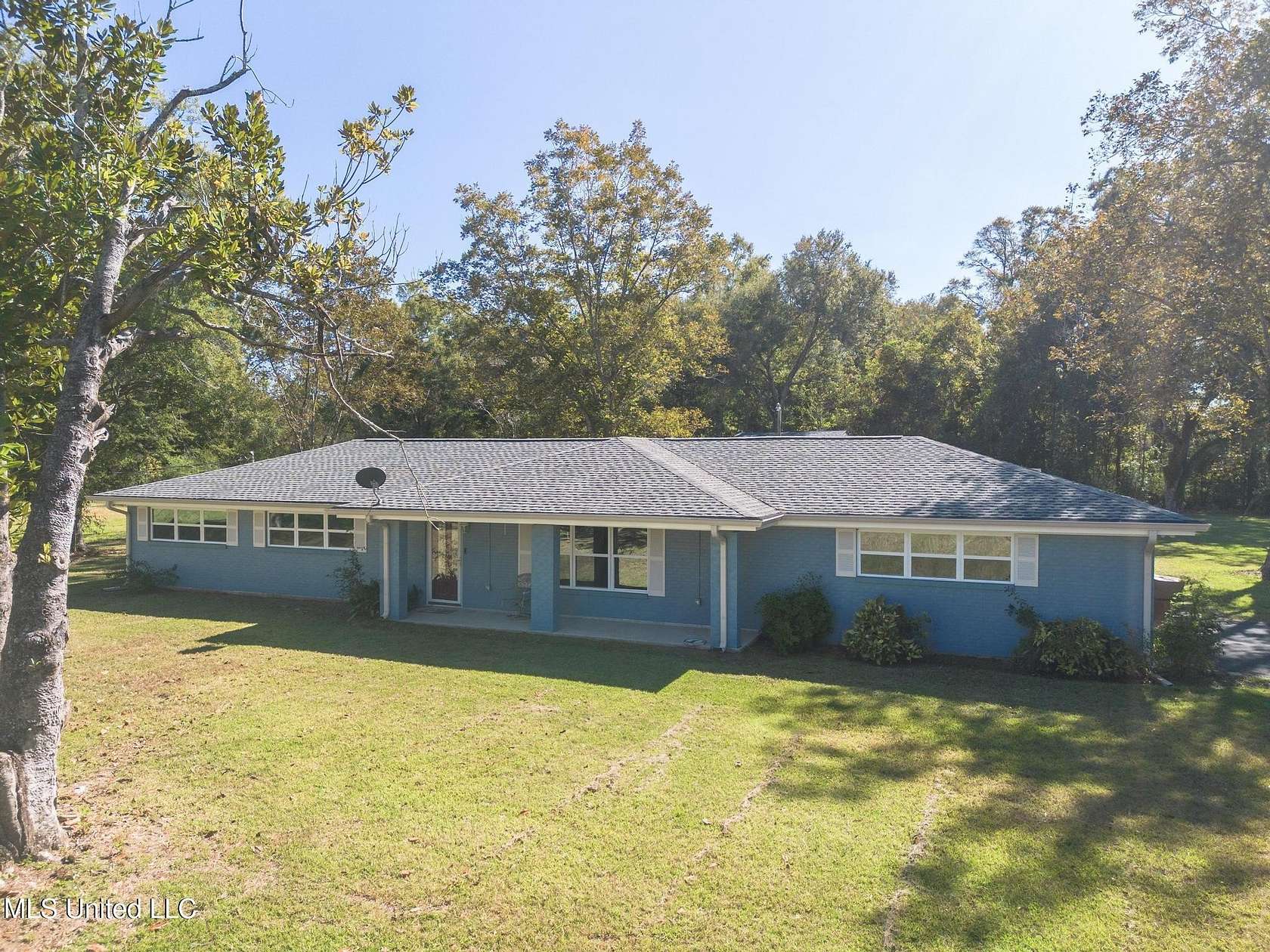 2.9 Acres of Residential Land with Home for Sale in Gulfport, Mississippi