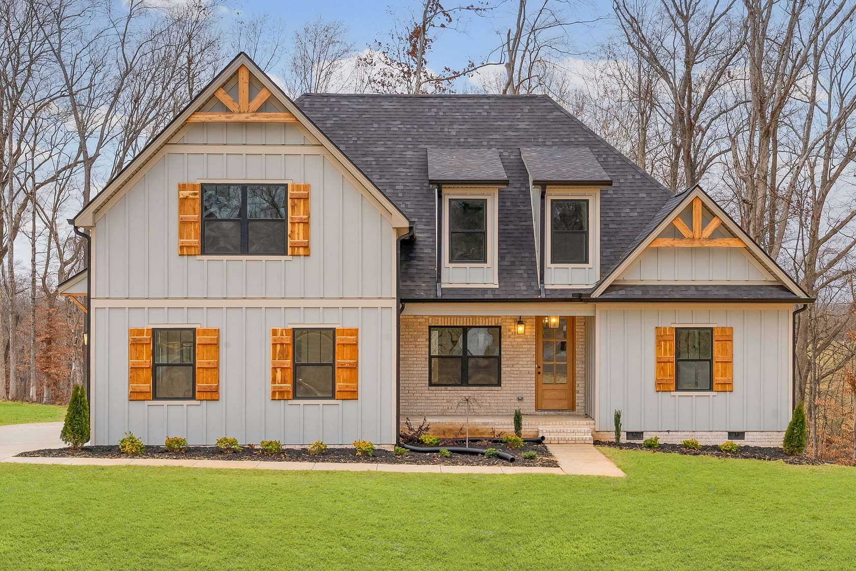 1.52 Acres of Residential Land with Home for Sale in Clarksville, Tennessee