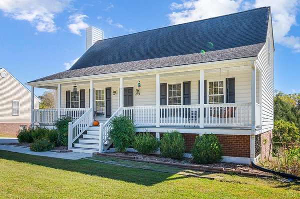 1.76 Acres of Residential Land with Home for Sale in Lynchburg, Virginia