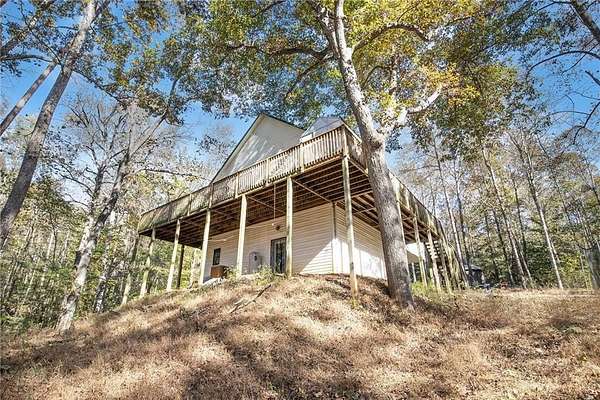 6 Acres of Land with Home for Sale in Homer, Georgia