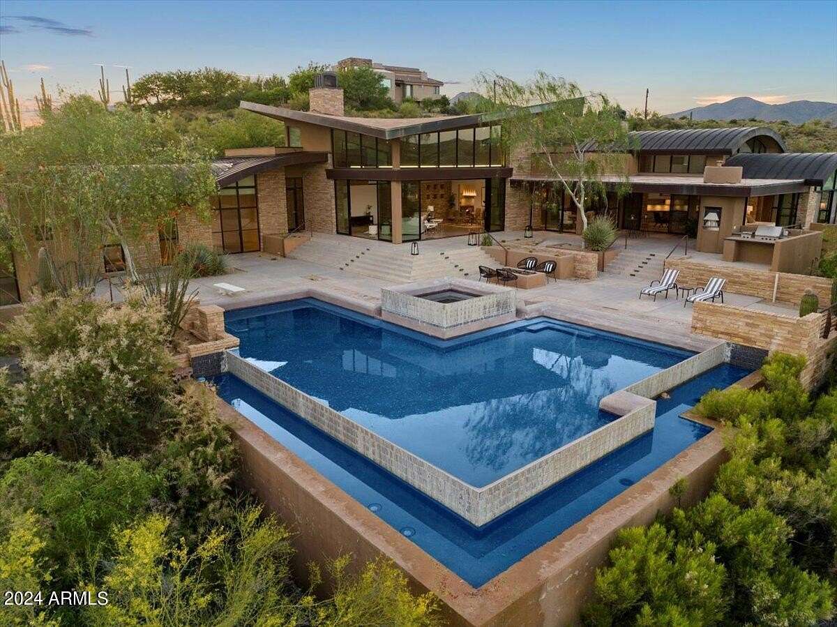 4.63 Acres of Land with Home for Sale in Scottsdale, Arizona