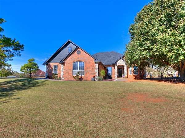 1.89 Acres of Residential Land with Home for Sale in Mustang, Oklahoma