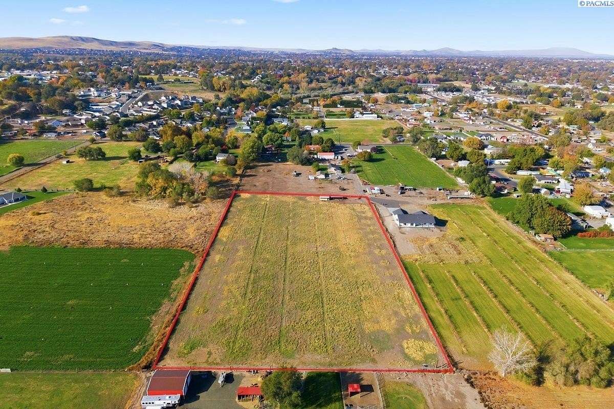 5.6 Acres of Land for Sale in Kennewick, Washington