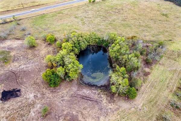 10 Acres of Land for Sale in Thornton, Texas