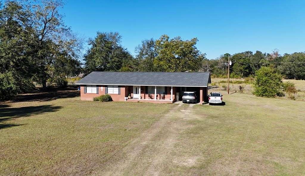 5 Acres of Residential Land with Home for Sale in Colquitt, Georgia