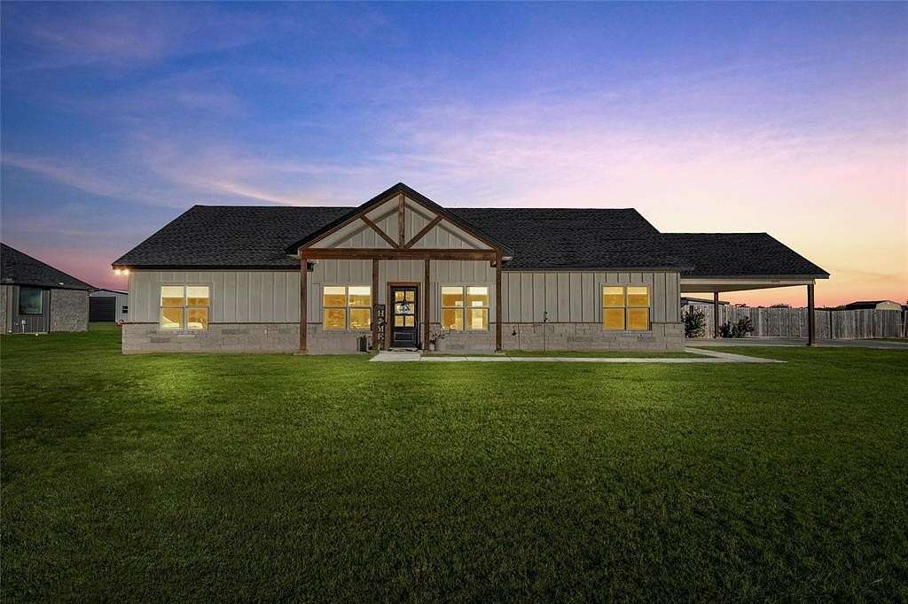 2.28 Acres of Residential Land with Home for Sale in China Spring, Texas