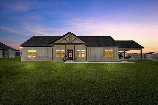 2.28 Acres of Land with Home for Sale in China Spring, Texas