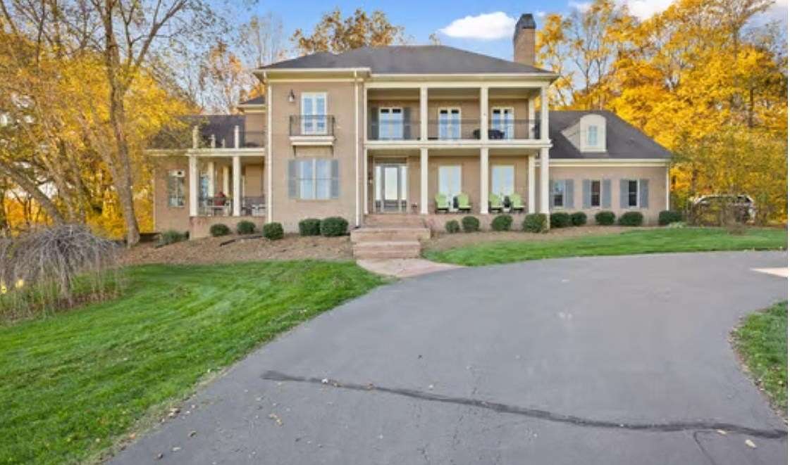 34 Acres of Recreational Land with Home for Sale in Bowling Green, Kentucky