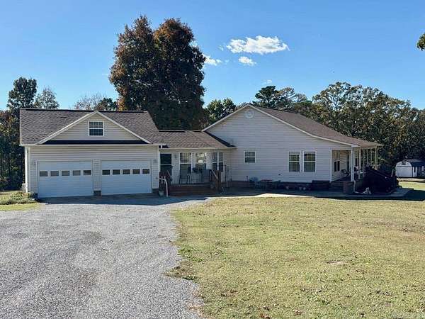 1.5 Acres of Residential Land with Home for Sale in Pleasant Plains, Arkansas