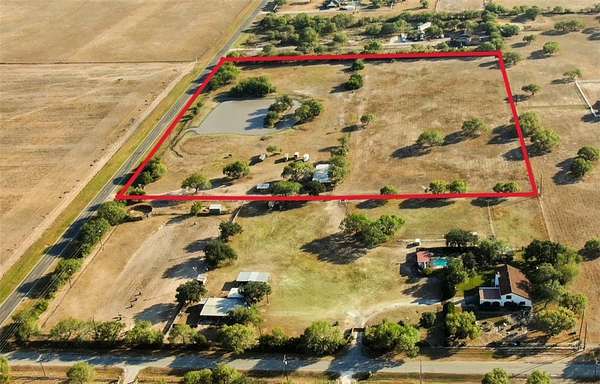 10 Acres of Improved Land for Sale in Kingsville, Texas