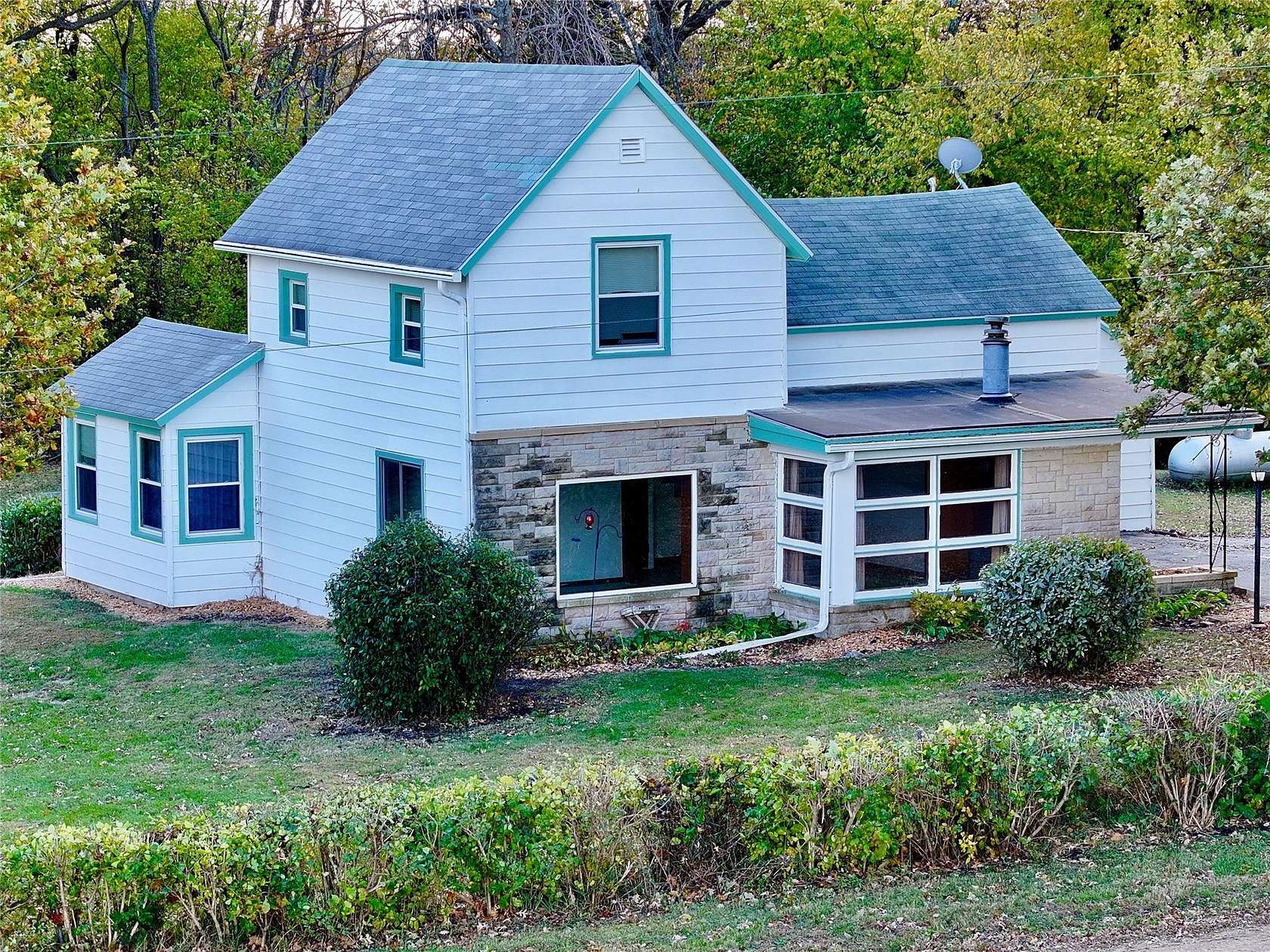 2.82 Acres of Residential Land with Home for Sale in Perry, Iowa