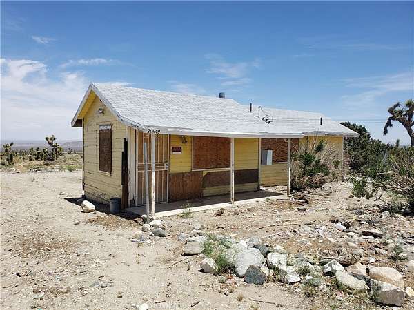 9.5 Acres of Improved Residential Land for Sale in Llano, California