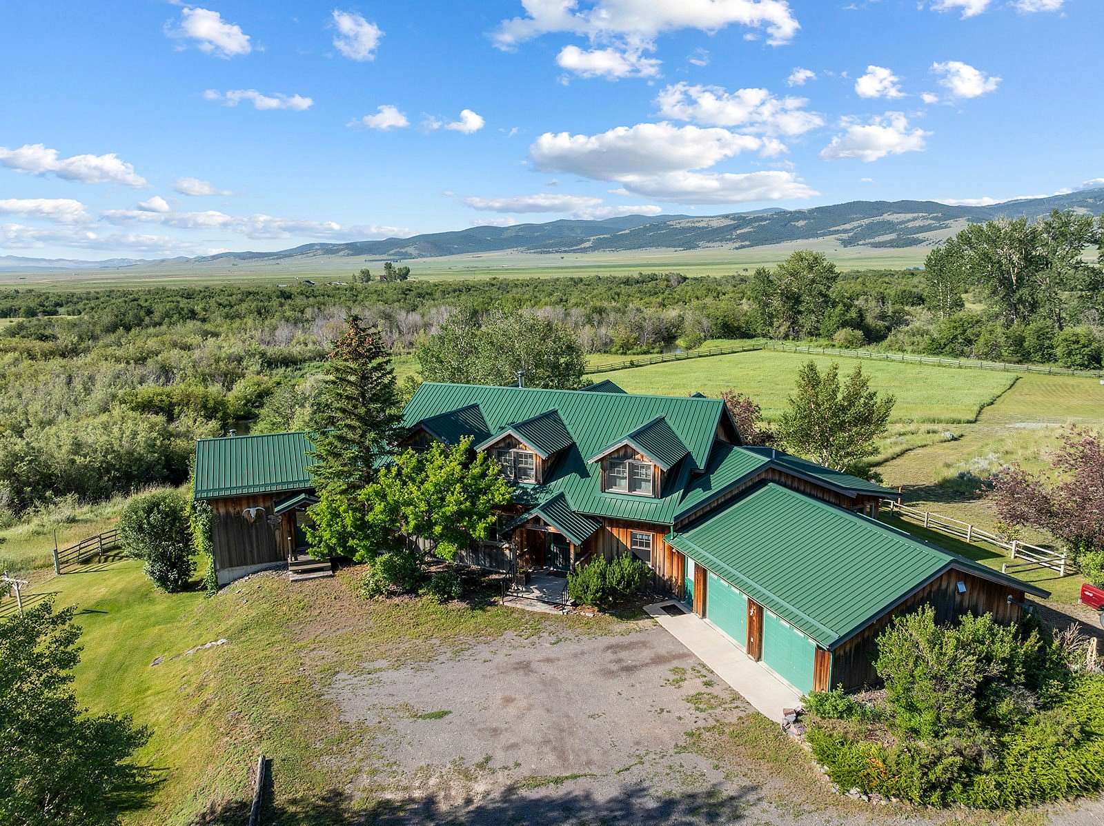 471 Acres of Land with Home for Sale in Canyon Creek, Montana