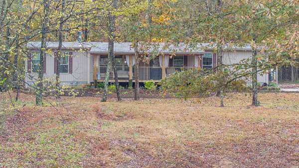 9.6 Acres of Residential Land with Home for Sale in Florence, Alabama