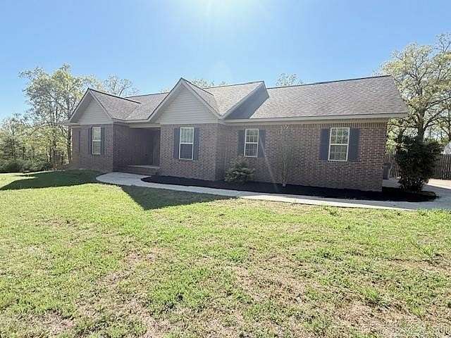 5.58 Acres of Land with Home for Sale in Southside, Arkansas