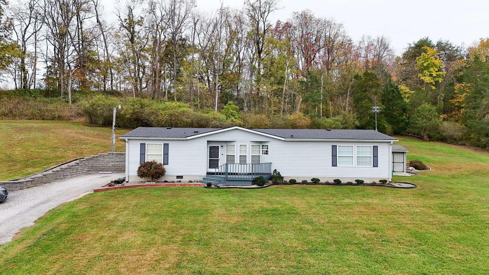 6.4 Acres of Land with Home for Sale in Crab Orchard, Kentucky