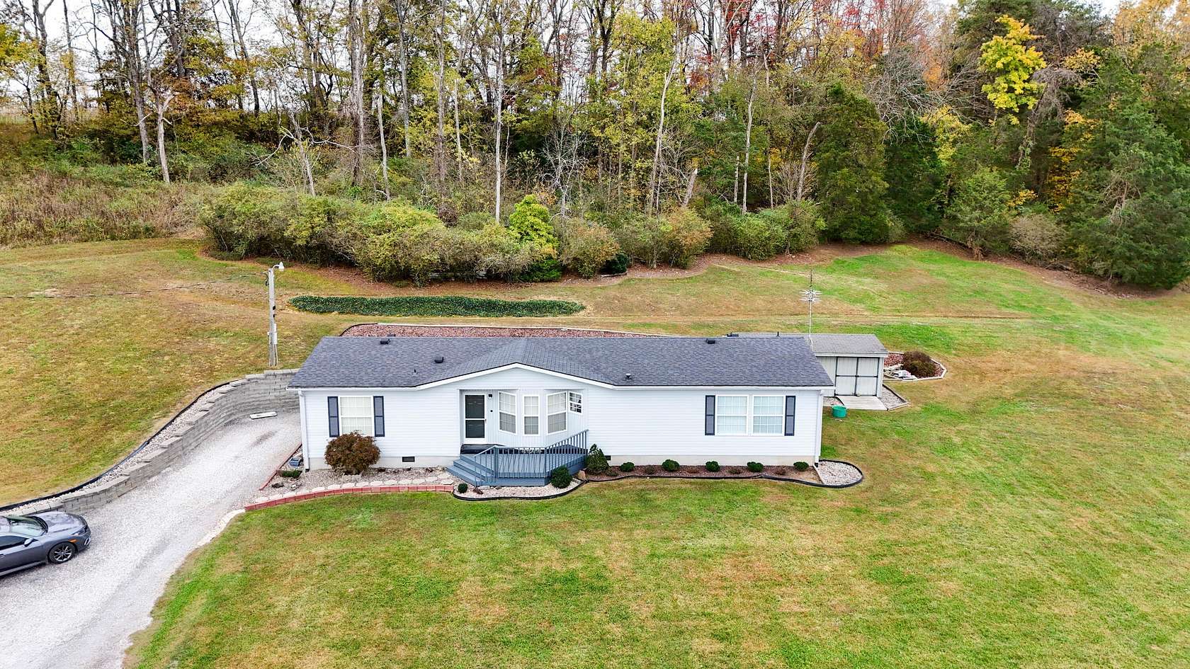 6.4 Acres of Residential Land with Home for Sale in Crab Orchard, Kentucky