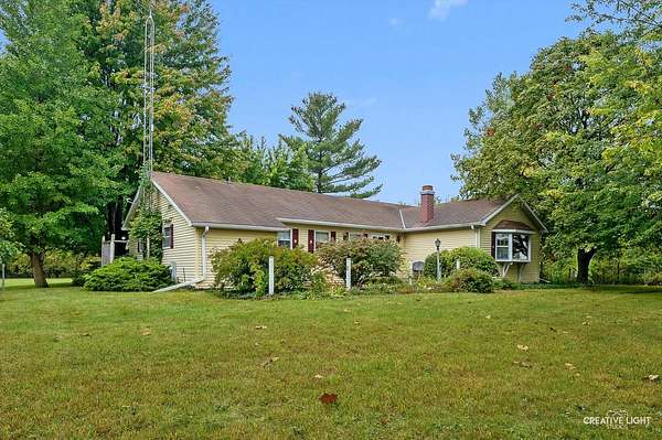 3 Acres of Residential Land with Home for Sale in Morris, Illinois