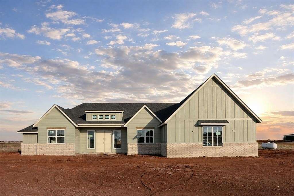 2.6 Acres of Land with Home for Sale in Guthrie, Oklahoma