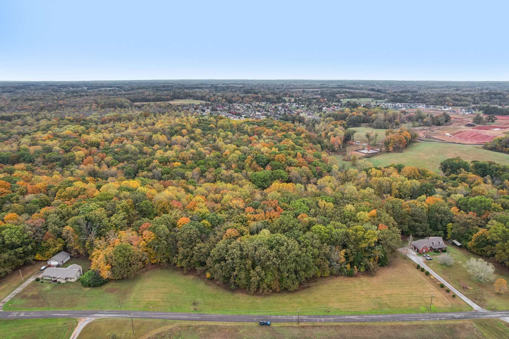 11.3 Acres of Land for Sale in Pleasant View, Tennessee