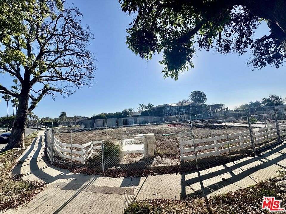0.23 Acres of Residential Land for Sale in Pacific Palisades, California