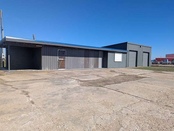 1.68 Acres of Improved Residential Land for Sale in Rector, Arkansas