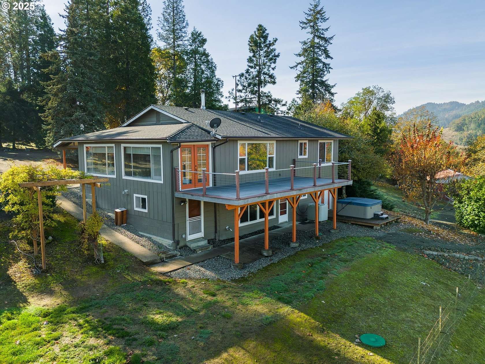 6.32 Acres of Land with Home for Sale in Winston, Oregon
