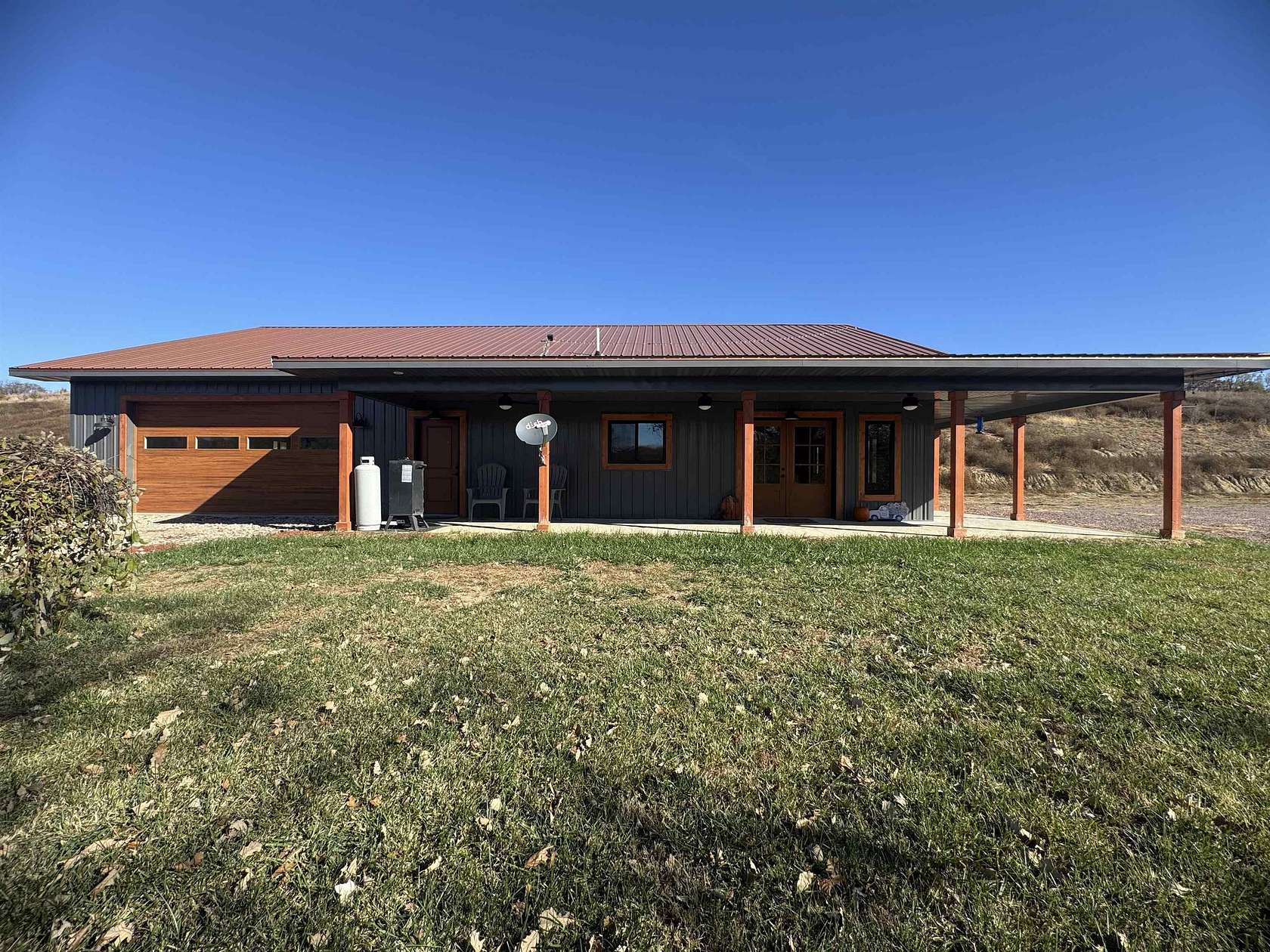 3 Acres of Residential Land with Home for Sale in Newcastle, Nebraska