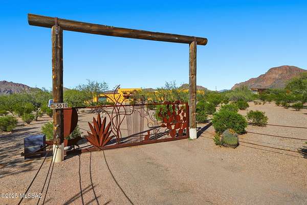 4 Acres of Residential Land with Home for Sale in Tucson, Arizona