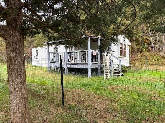 1.85 Acres of Residential Land with Home for Sale in Beattyville, Kentucky