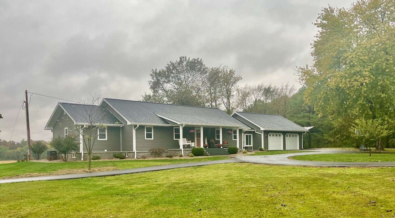 2.18 Acres of Residential Land with Home for Sale in Carmi, Illinois