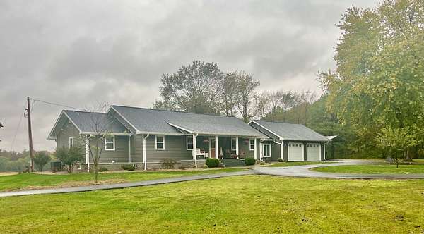 2.18 Acres of Residential Land with Home for Sale in Carmi, Illinois